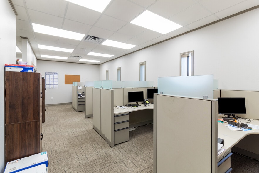 More Photos Of 8733 N State Highway 6, Bryan Industrial For Lease