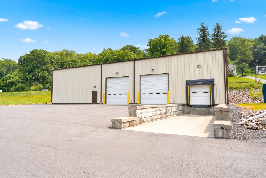 Primary Photo Of 1606 Glass Ave, Fairmont Industrial For Lease