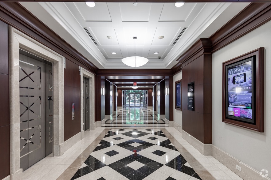 More Photos Of 13830 Ballantyne Corporate Pl, Charlotte Office For Lease