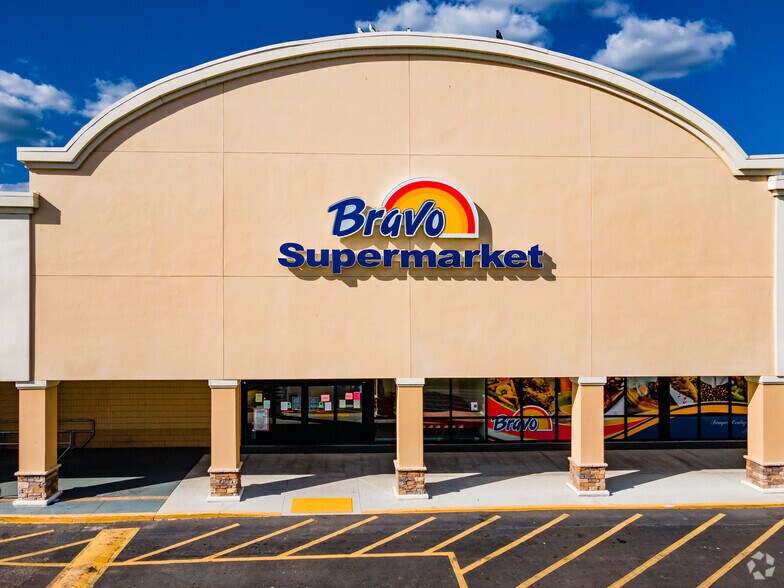 More Photos Of 2526 E Bearss Ave, Tampa Unknown For Lease