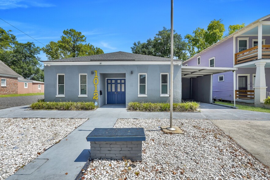 Primary Photo Of 1012 E Gwinnett St, Savannah Office Residential For Sale