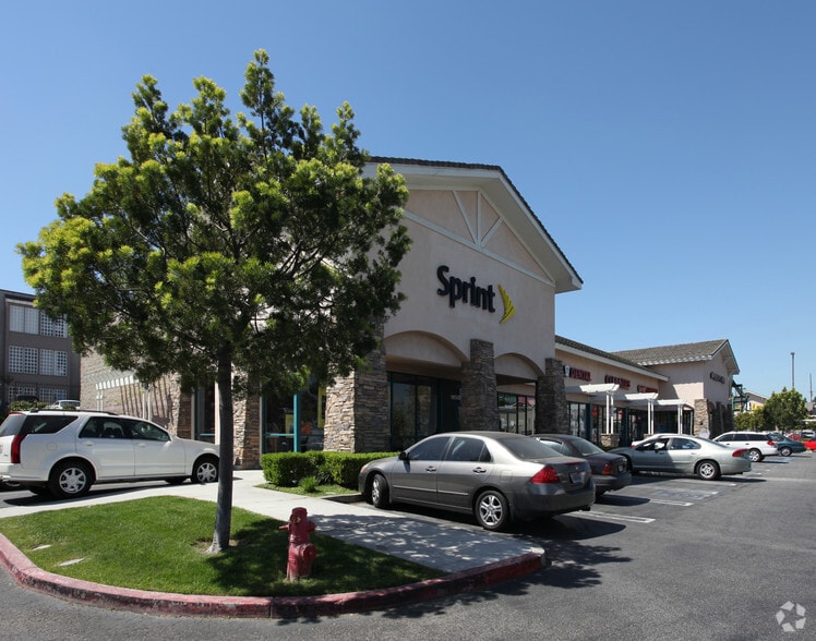 More Photos Of 1800-1850 E Willow Ave, Signal Hill General Retail For Lease