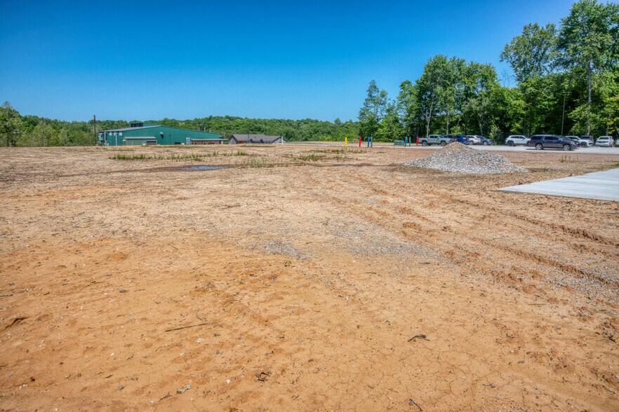 More Photos Of 192 Thunder Rd, Williamstown Land For Lease