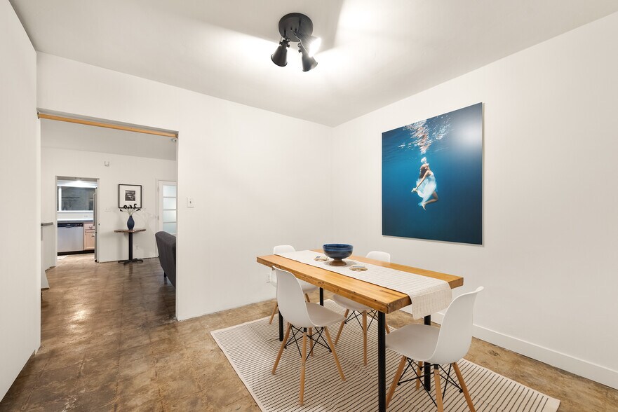 More Photos Of 10959 Venice Blvd, Los Angeles Flex For Sale