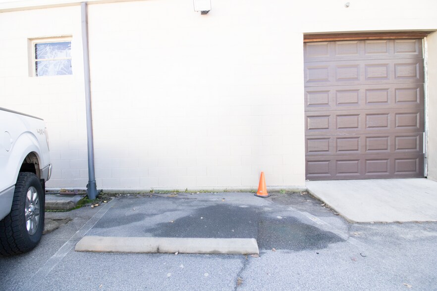 More Photos Of 102 W Parrish Dr, Benson Freestanding For Sale