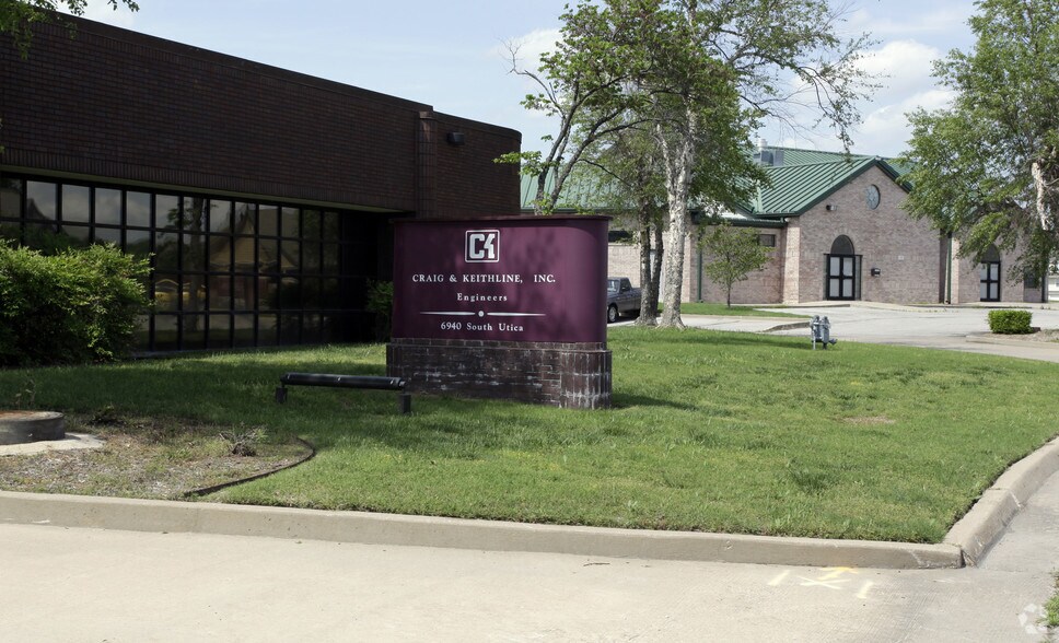 More Photos Of 6940 S Utica Ave, Tulsa Office For Sale