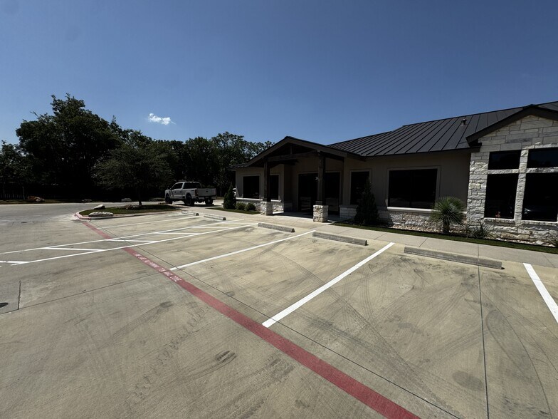 More Photos Of 1625 Williams Dr, Georgetown Unknown For Lease