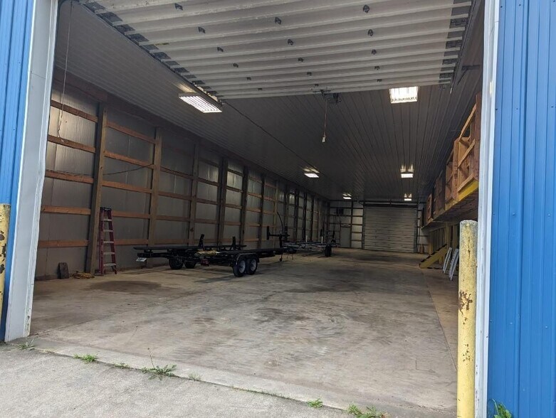 More Photos Of 1240 E Houghton Lake Rd, Lake City Warehouse For Sale