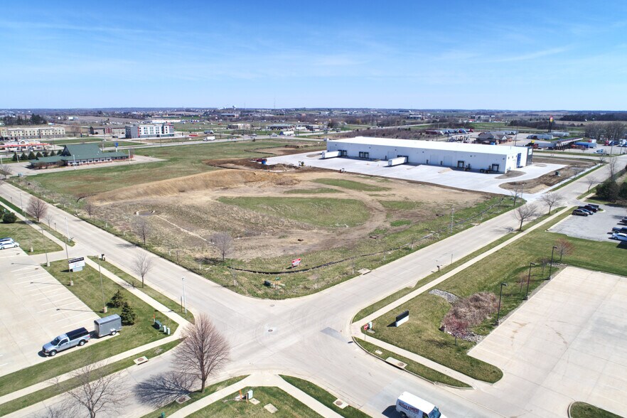 More Photos Of 650 Capital Dr SW, Cedar Rapids Warehouse For Lease