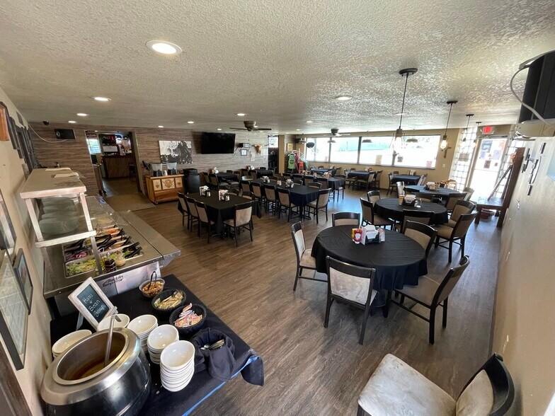 More Photos Of 208 W Arnold Ave, Arnold Restaurant For Sale