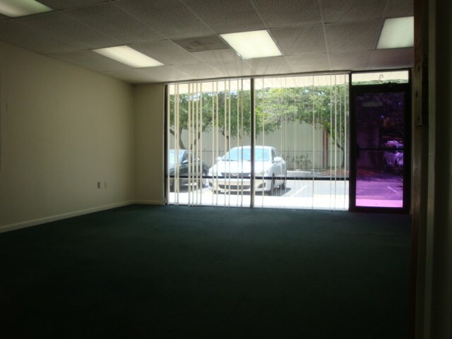More Photos Of 3734 131st Ave N, Clearwater Warehouse For Lease