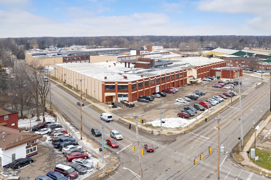 More Photos Of 111 W Mount Hope Ave, Lansing Warehouse For Sale