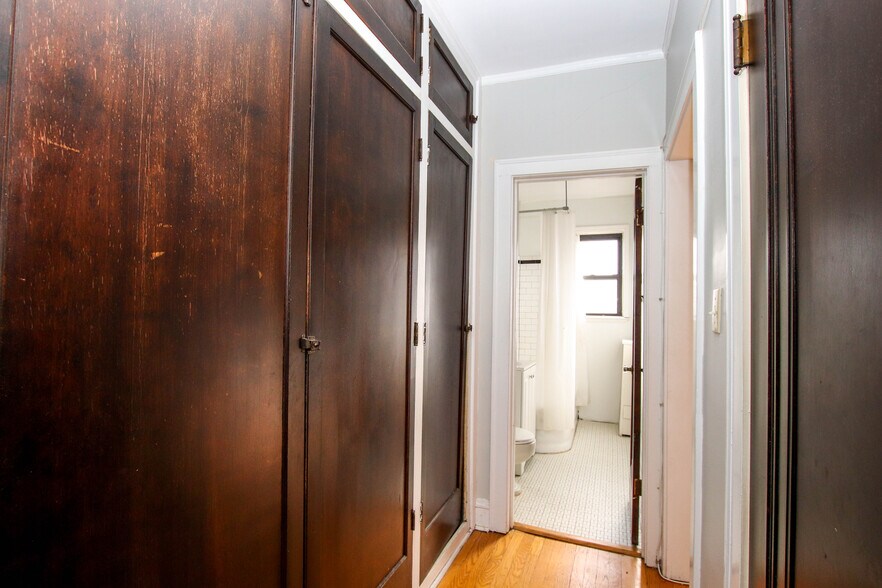 More Photos Of 3751 N Marshfield Ave, Chicago Apartments For Sale