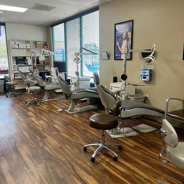 More Photos Of 2502-2520 University Ave, San Diego Freestanding For Sale