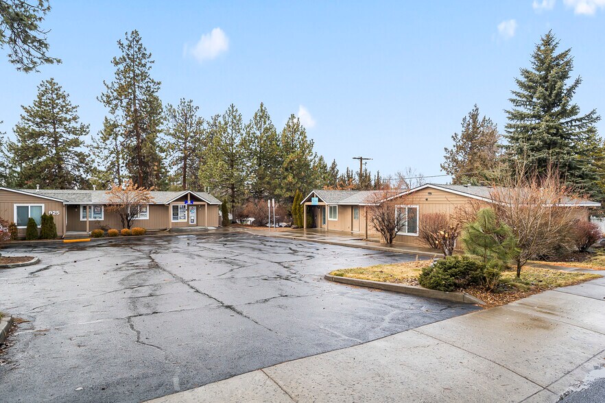 More Photos Of 909 SE 2nd St, Bend Office For Lease