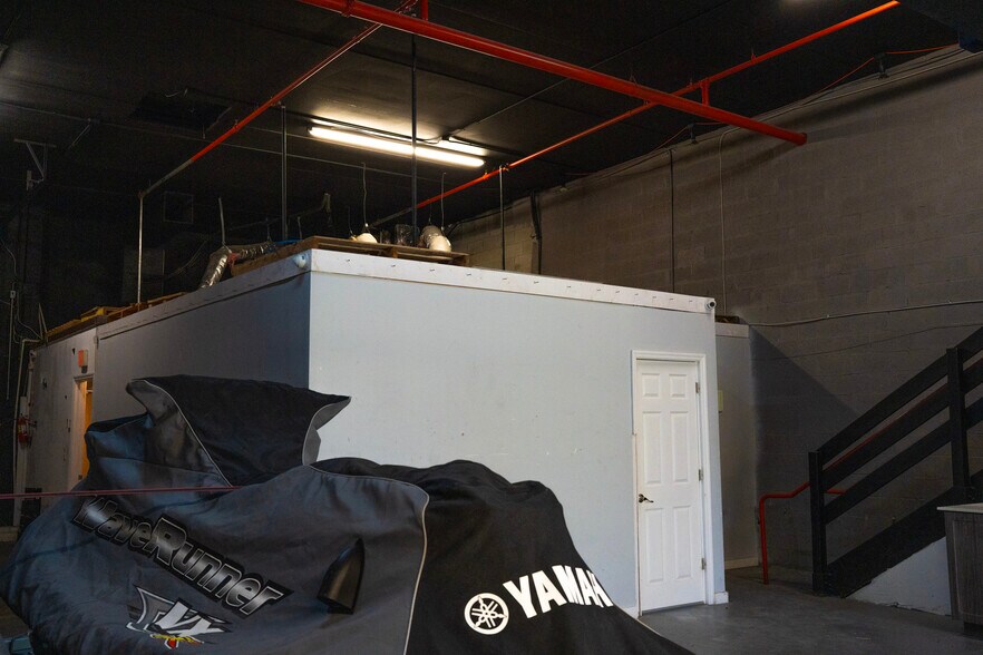 More Photos Of 16300 SW 137th Ave, Miami Warehouse For Sale