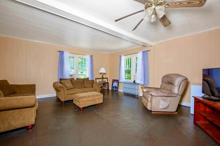 More Photos Of 6 County Route 121, Callicoon Storefront Retail Residential For Sale