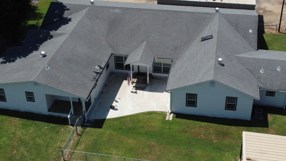 More Photos Of 4846 US Highway 67 W, Simms Daycare Center For Sale