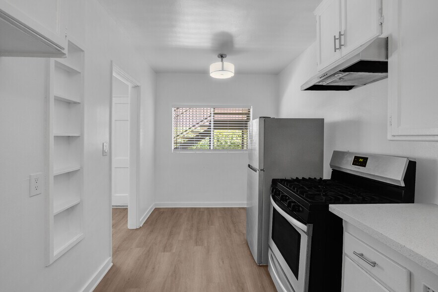 More Photos Of 1646 N Harvard Blvd, Los Angeles Apartments For Sale