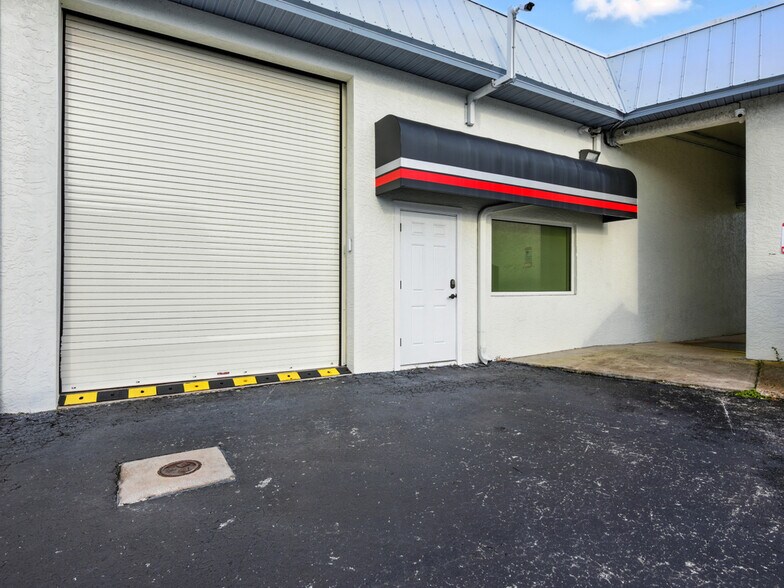 More Photos Of 994 N Barfield Dr, Marco Island Warehouse For Sale