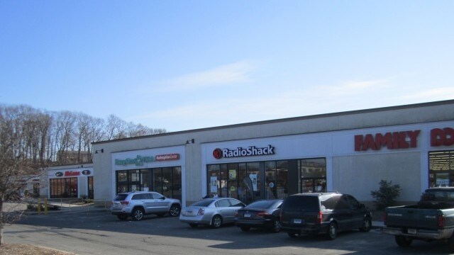 More Photos Of 684 Foxon Rd, East Haven Unknown For Lease