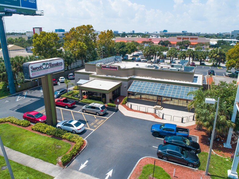More Photos Of 1902 N Dale Mabry Hwy, Tampa Restaurant For Lease