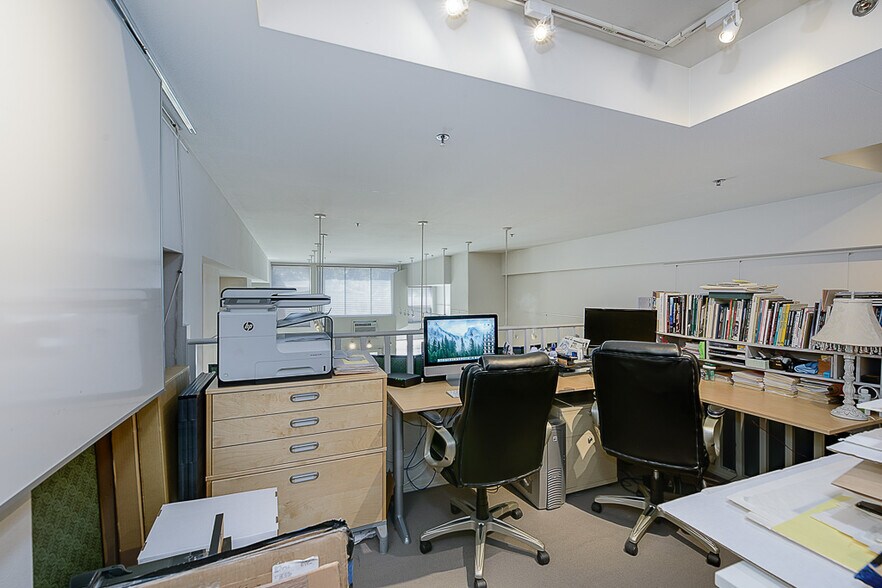 More Photos Of 512-536 1st Ave S, Seattle Apartments For Sale