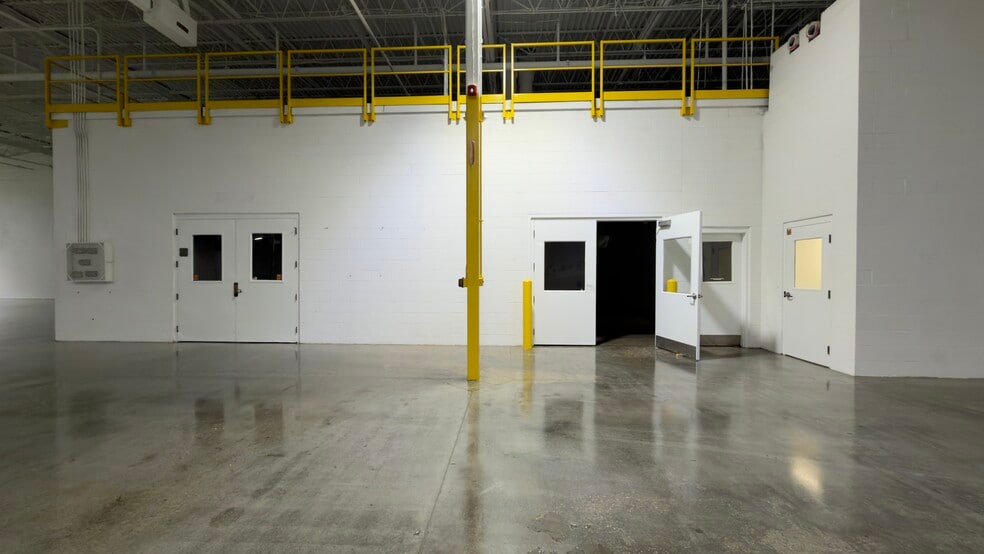 More Photos Of 1102 Aviation Blvd, Hebron Warehouse For Lease
