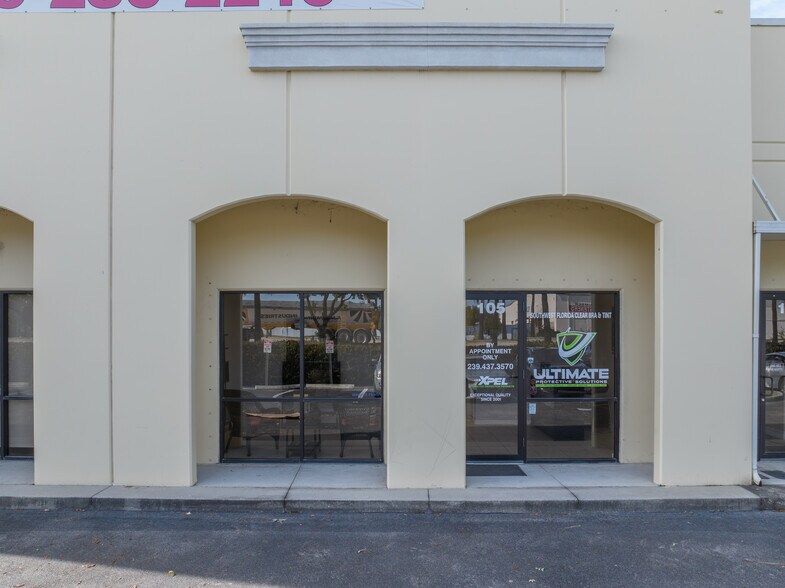 More Photos Of 17000 Alico Commerce Ct, Fort Myers Flex For Sale