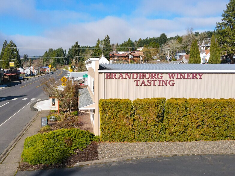 More Photos Of 345 1st St, Elkton Winery Vineyard For Sale