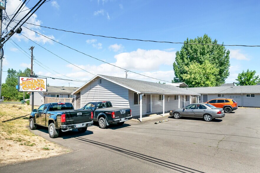 More Photos Of 522 N Adair St, Cornelius Apartments For Sale