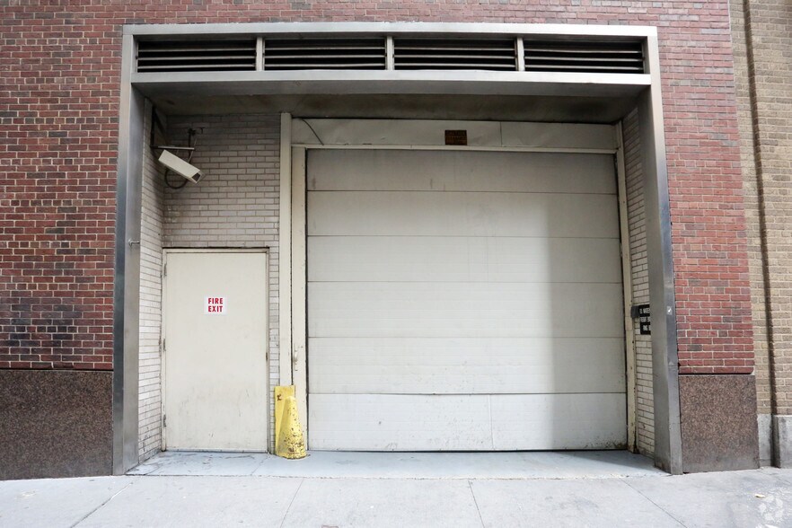 More Photos Of 83 Maiden Ln, New York Office For Lease