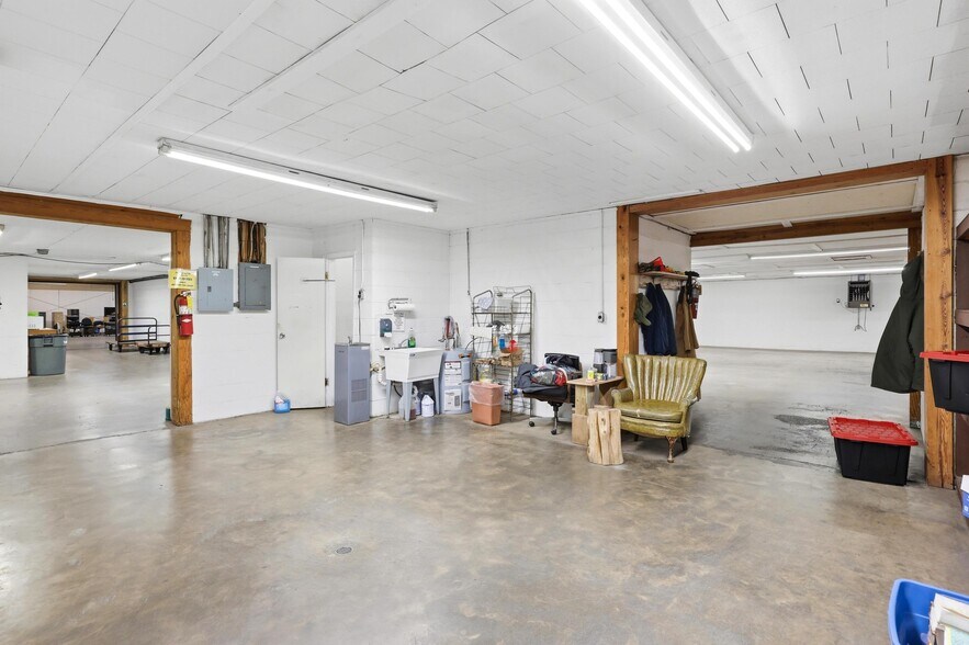 More Photos Of 2154 Old Charleston Rd NE, Cleveland Refrigeration Cold Storage For Sale