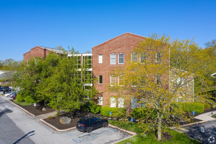 More Photos Of 724 Yorklyn Rd, Hockessin Office For Lease