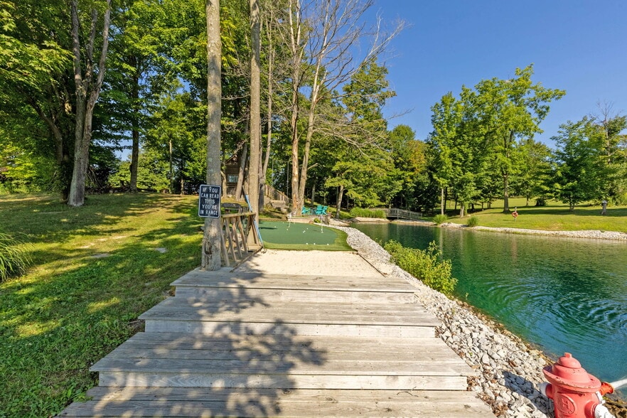 More Photos Of 5643 Yankee St, Fredericktown Specialty For Sale