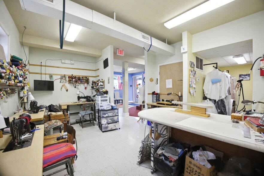 More Photos Of 83 Limekiln Pike, Glenside Storefront Retail Residential For Sale