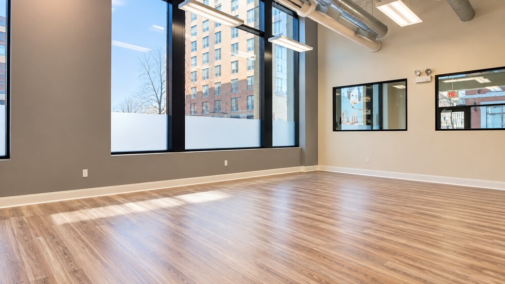 More Photos Of 315 S Peoria St, Chicago Apartments For Lease