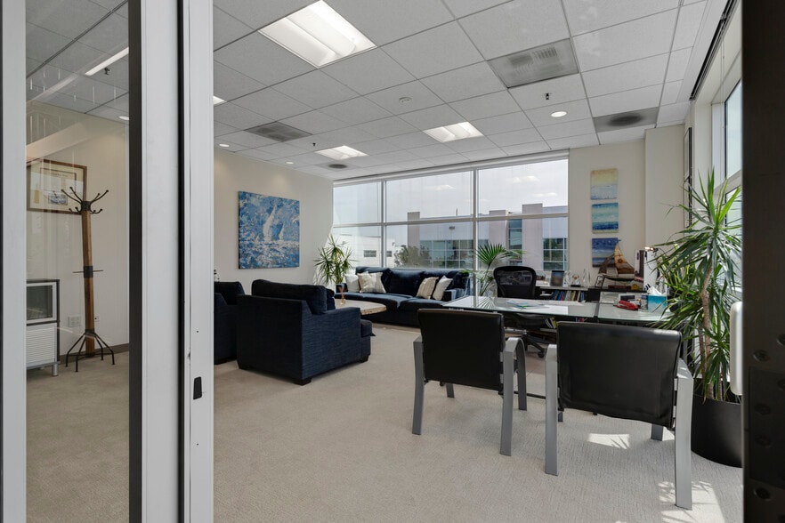 More Photos Of 2980 Columbia St, Torrance Office For Sale