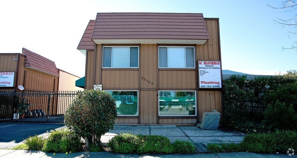 More Photos Of 37525 Glenmoor Dr, Fremont Warehouse For Sale