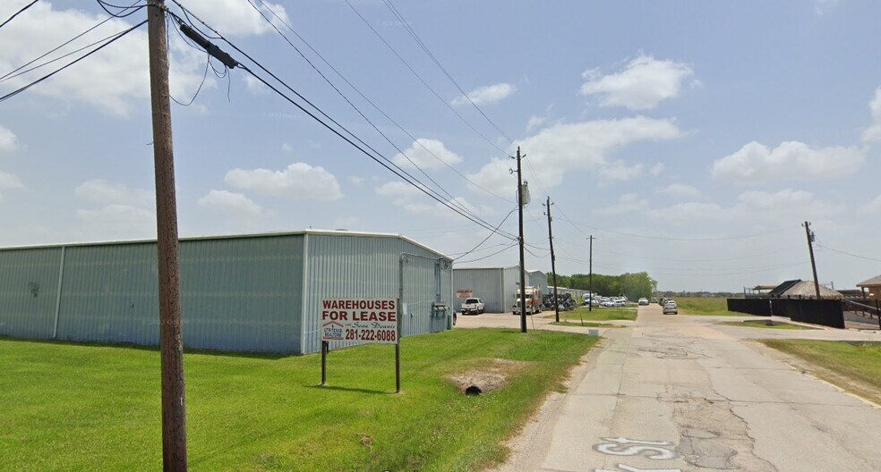 Primary Photo Of 3915 Halik St, Pearland Unknown For Lease