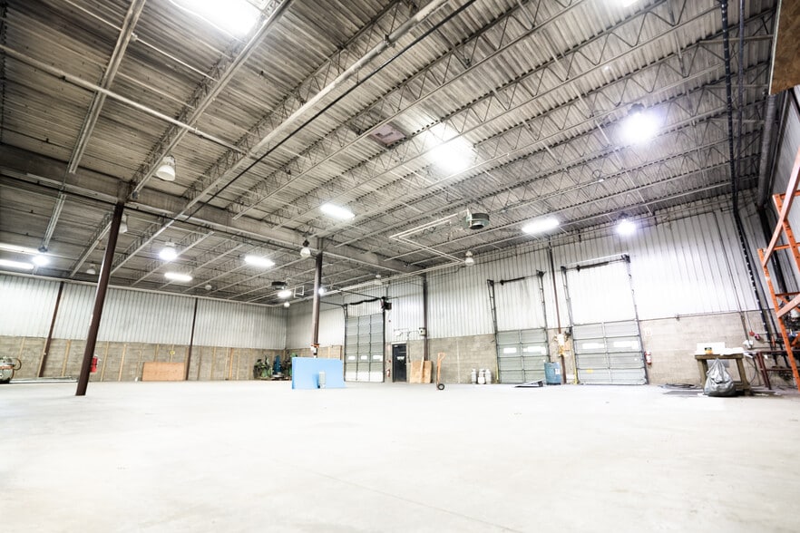 More Photos Of 11 Brent Dr, Hudson Warehouse For Sale