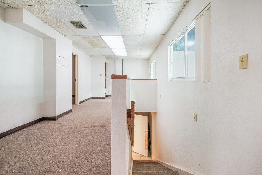 More Photos Of 1651 W 37th St, Hialeah Warehouse For Sale