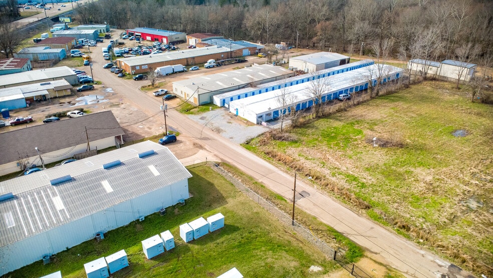 More Photos Of 5849 N Commerce Plz, Jackson Self Storage For Sale