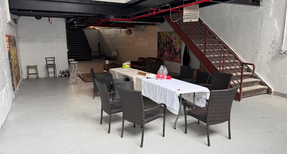 More Photos Of 186 Greenpoint Ave, Brooklyn Apartments For Lease