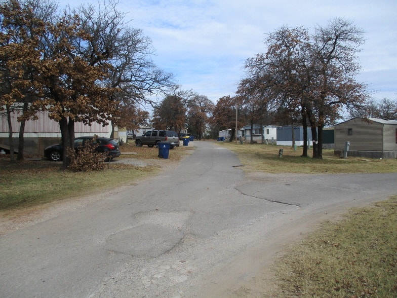 More Photos Of 1401 N Choctaw Rd, Choctaw Manufactured Housing Mobile Home Park For Sale