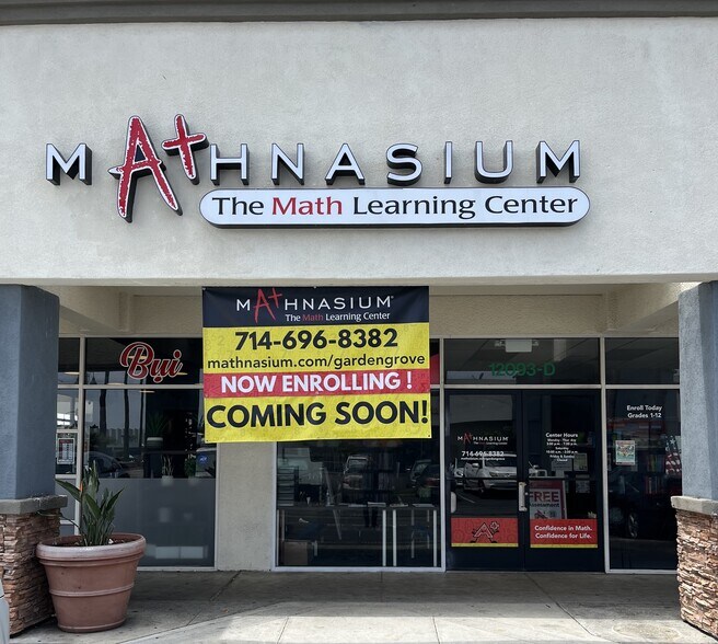 More Photos Of 12085 Brookhurst St, Garden Grove Unknown For Lease