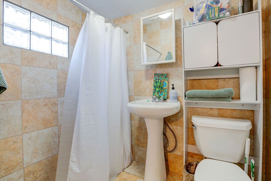 More Photos Of 280 Buena Vista Pl, Memphis Apartments For Sale