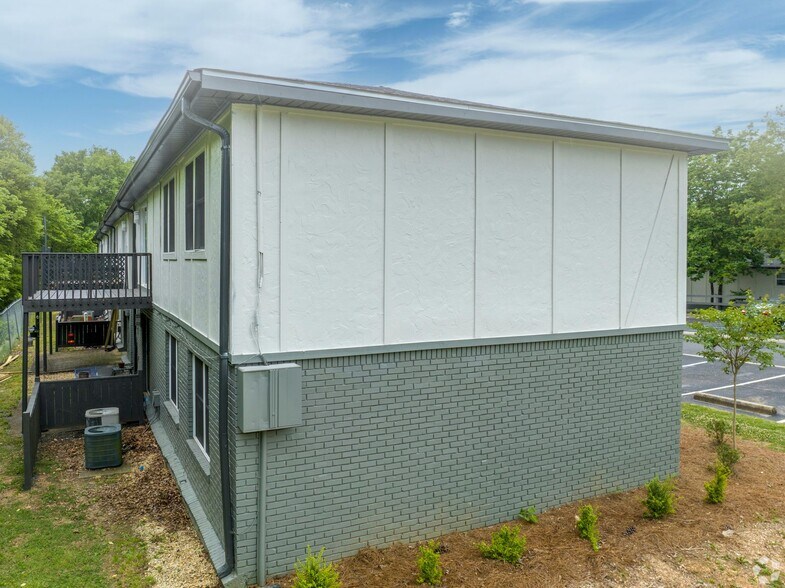 More Photos Of 403 3rd St NE, Alabaster Apartments For Sale