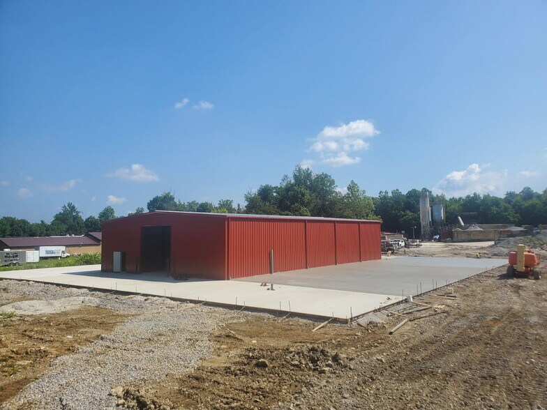 Primary Photo Of 222 Coolspring Jumonville Rd, Hopwood Warehouse For Lease
