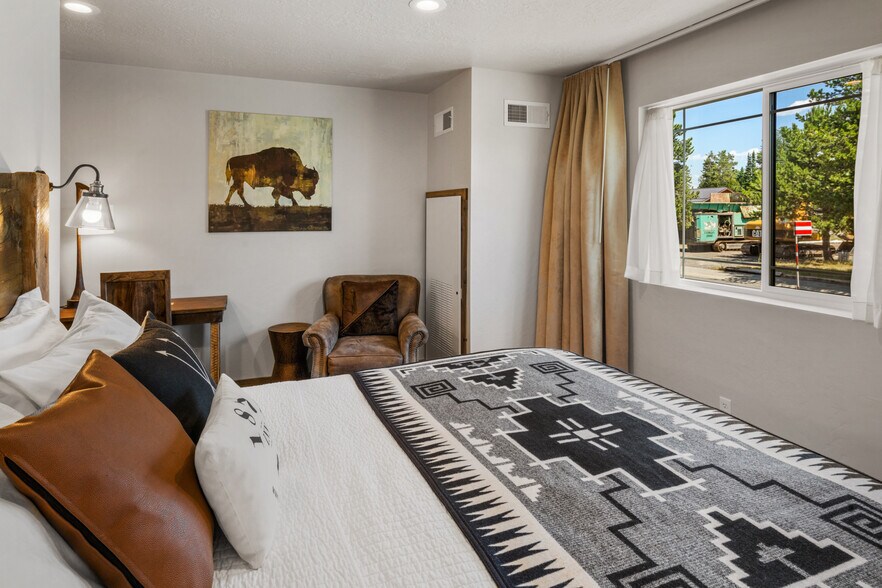 More Photos Of 603 Yellowstone Ave, West Yellowstone Hotel For Sale